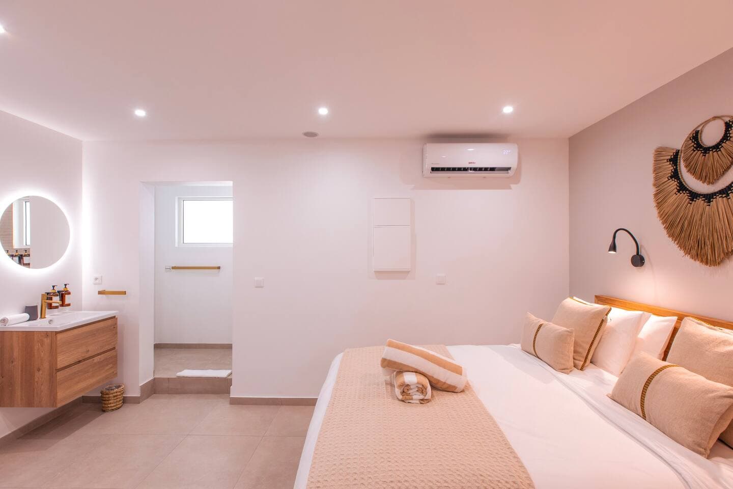 Bedroom 4 - alternate view